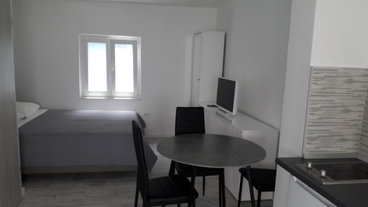 Apartmani Ema Zadar Exteriér fotografie